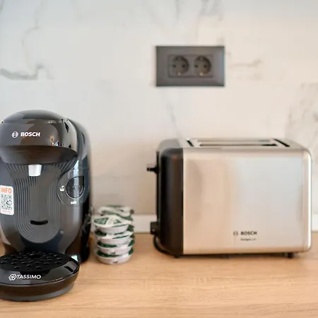 Emerald Gems In Infinity * מאמאיה